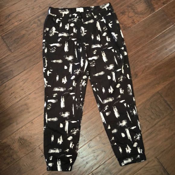 Khakis by Gap Black White Design Pants Size XS - Picture 1 of 4